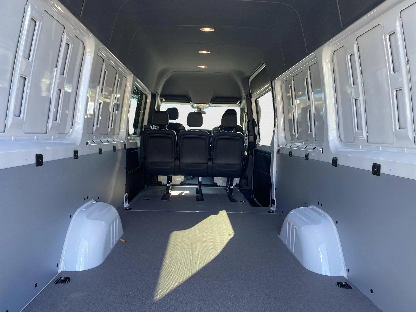 2025 Mercedes-Benz Sprinter Crew Van Base - Photo 18