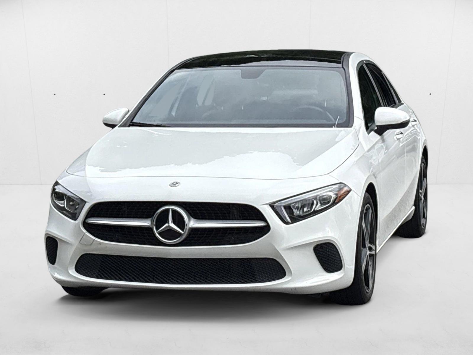 2022 Mercedes Benz A 220 photo 2