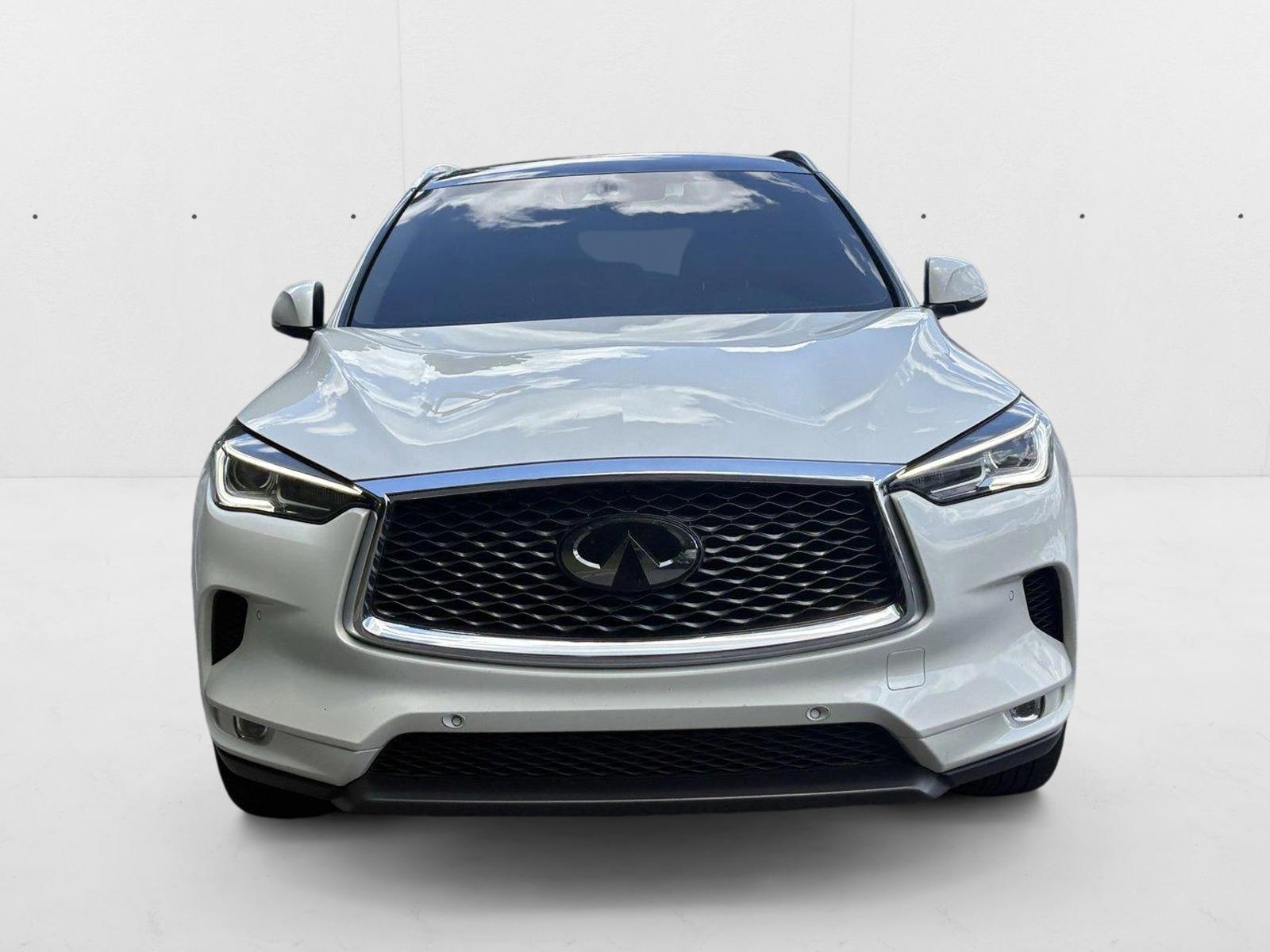 2022 Infiniti QX50 Essential photo 2