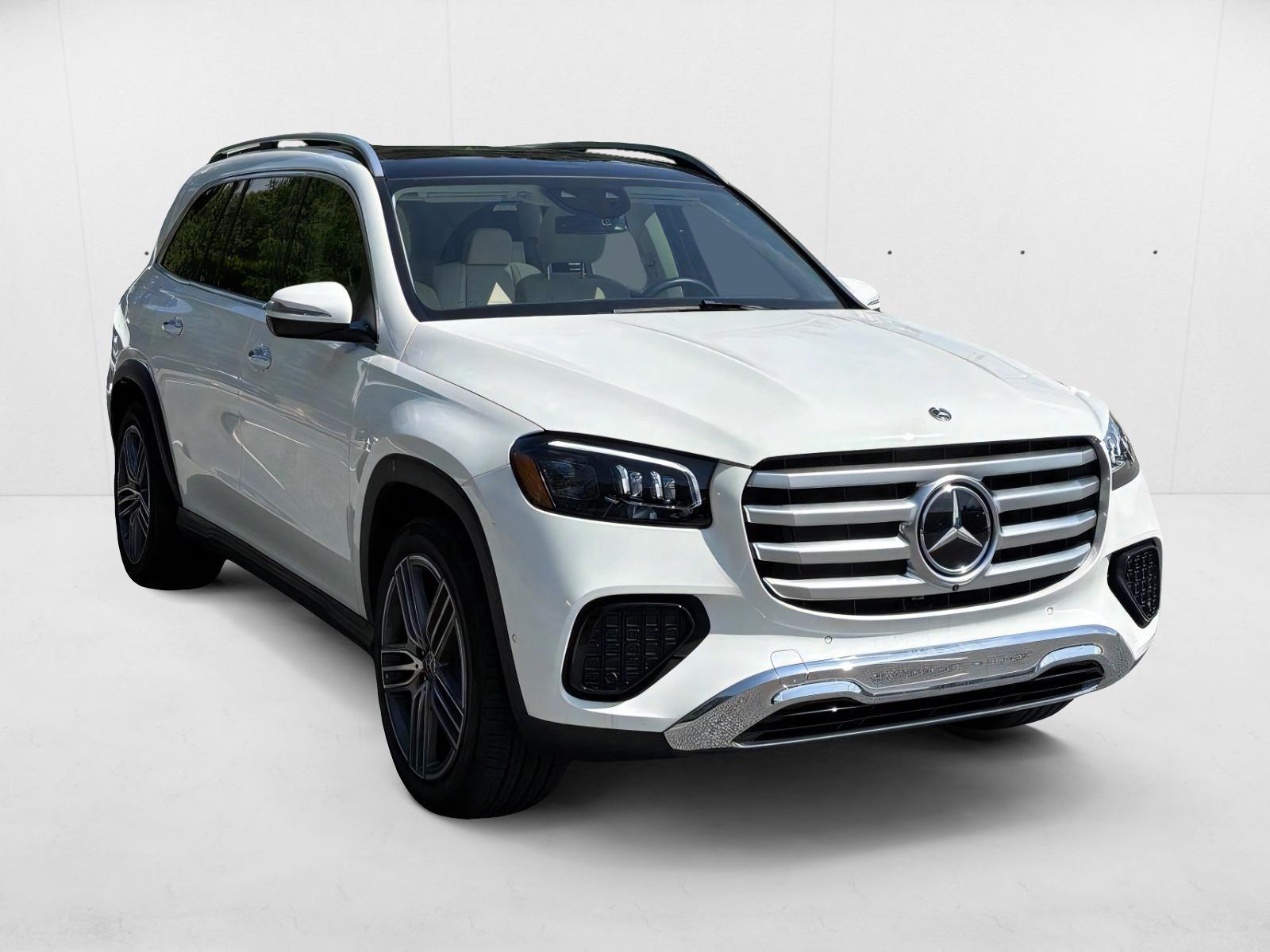 2024 Mercedes Benz GLS 4MATIC photo 2