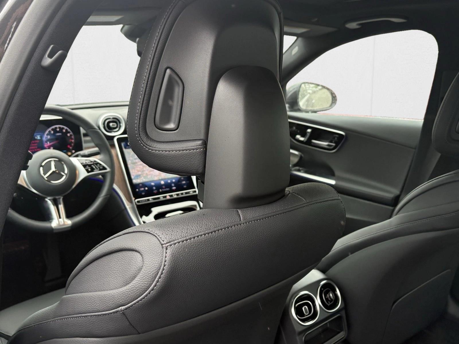 2025 Mercedes-Benz C-Class Sedan C 300 - Photo 18