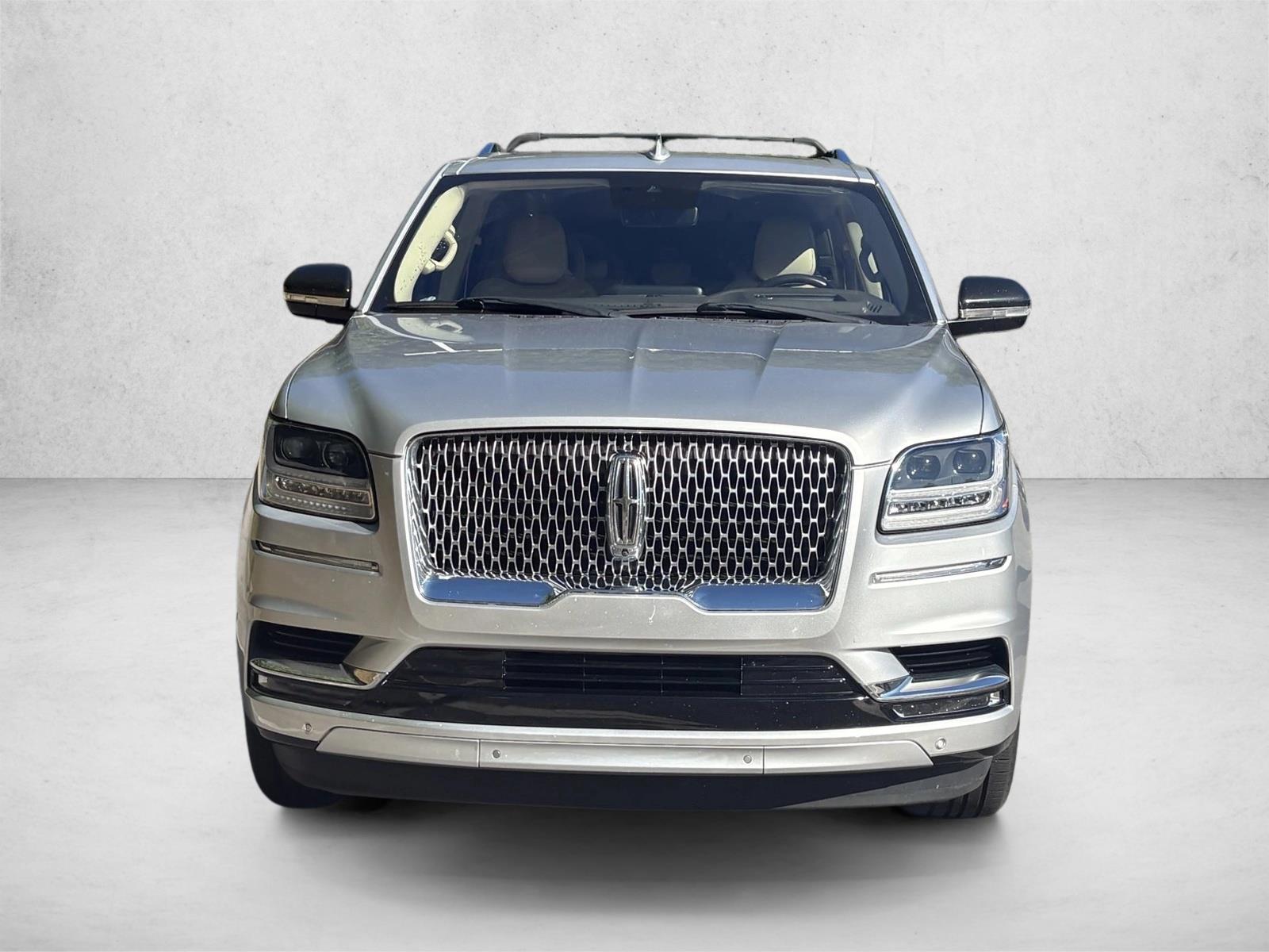 2019 Lincoln Navigator Reserve photo 2
