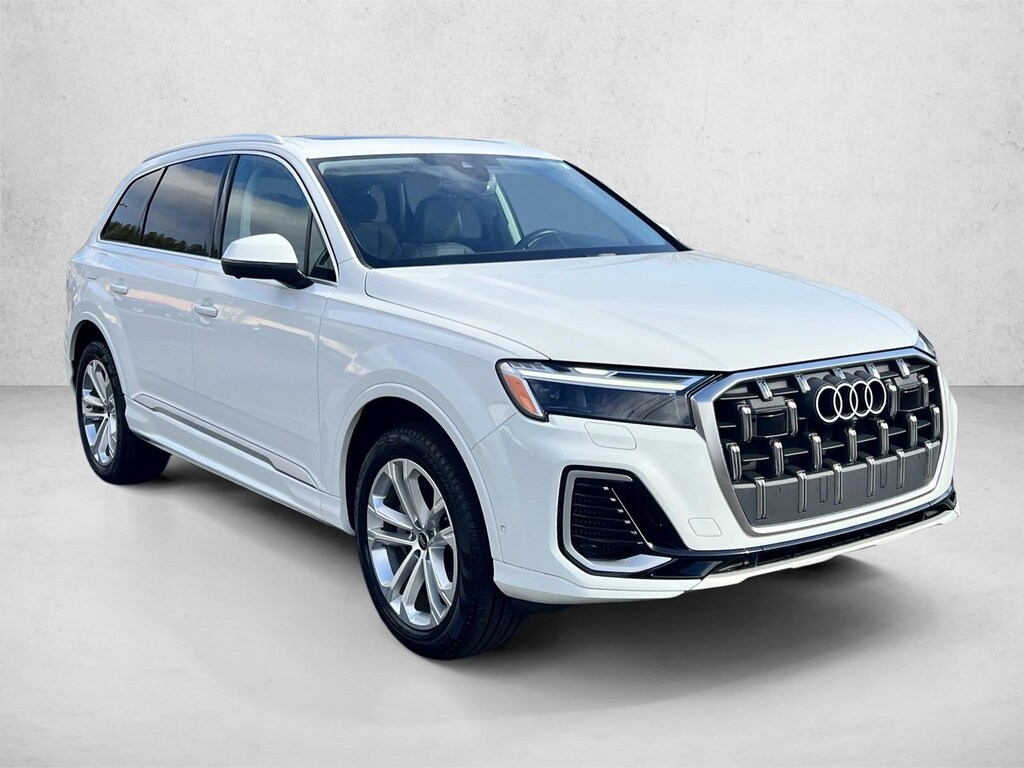 Used 2025 Audi Q7 55 Premium SUV