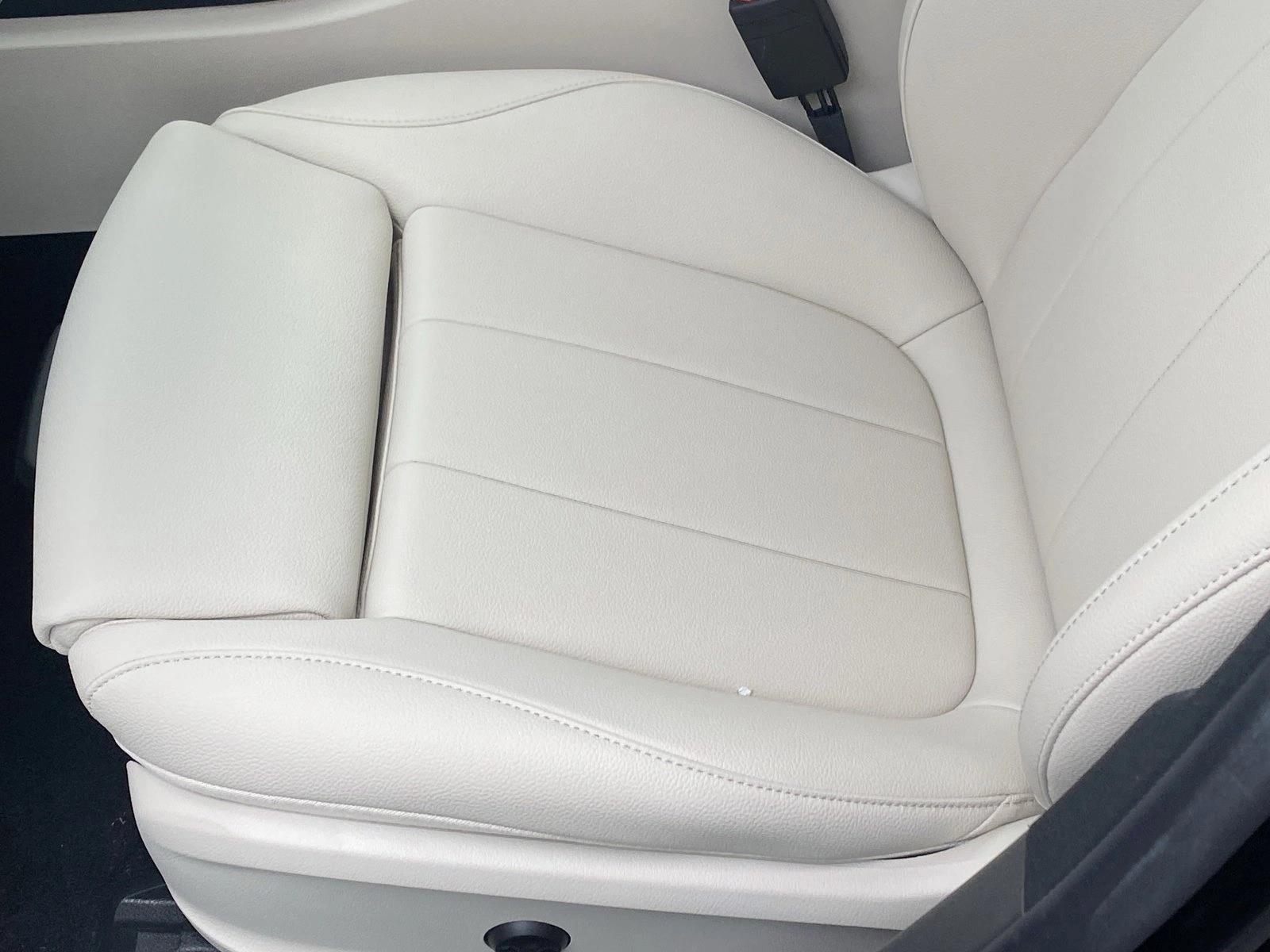 2025 Mercedes Benz CLA 250 photo 4