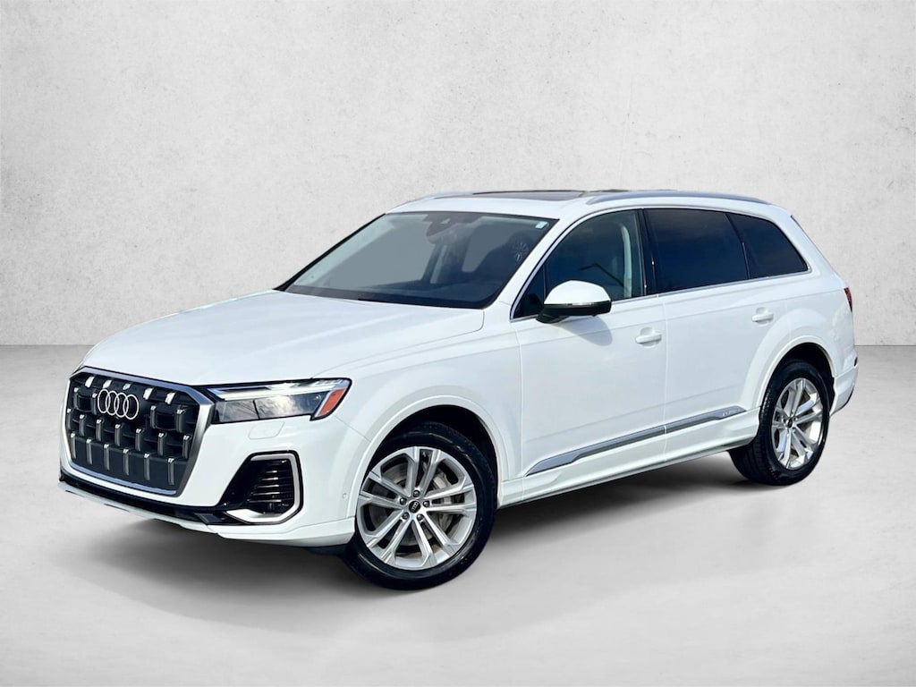 Used 2025 Audi Q7 55 Premium SUV