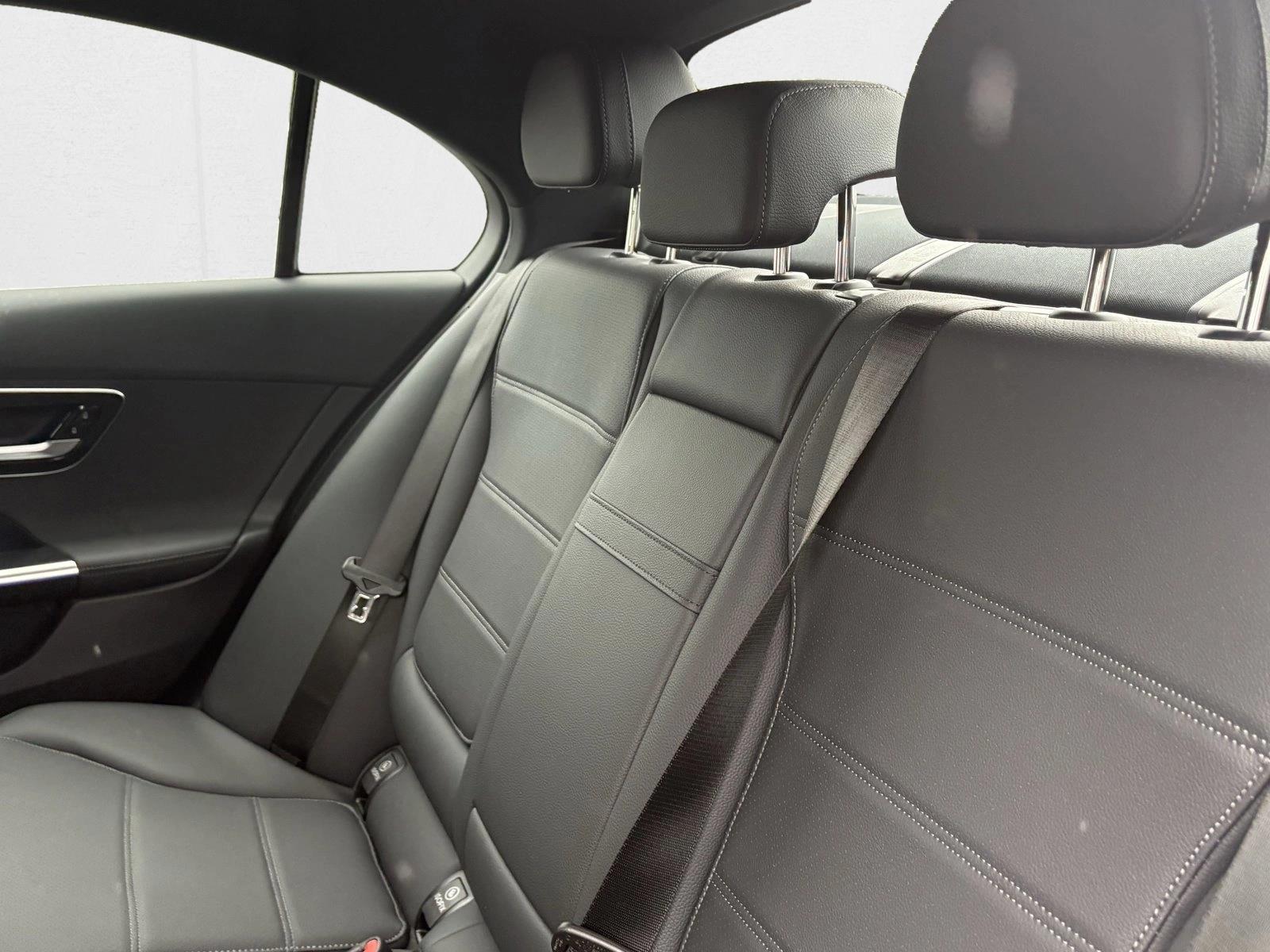 2025 Mercedes-Benz C-Class Sedan C 300 - Photo 19