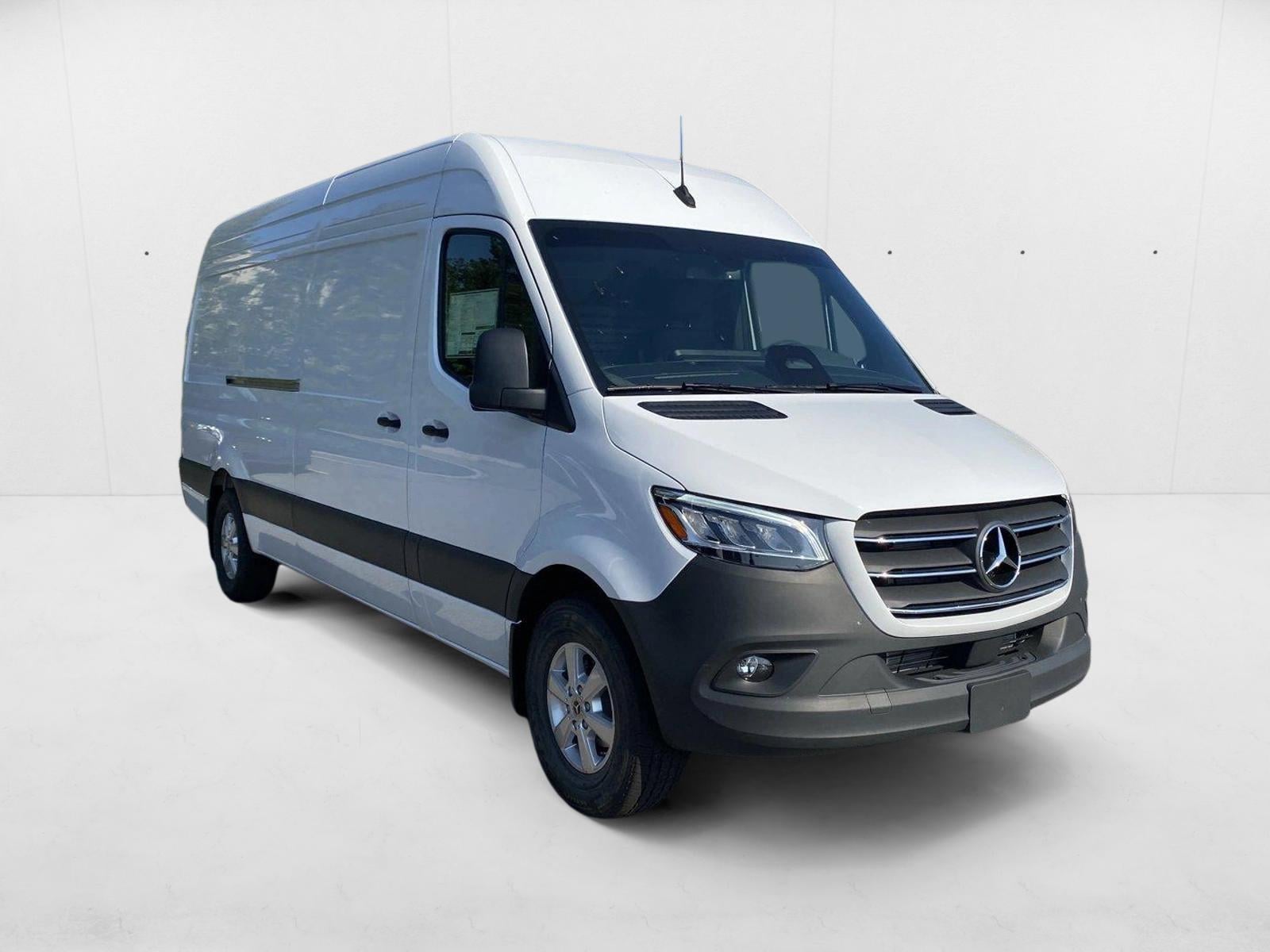 2025 Mercedes-Benz Sprinter Cargo Van Base - Photo 7
