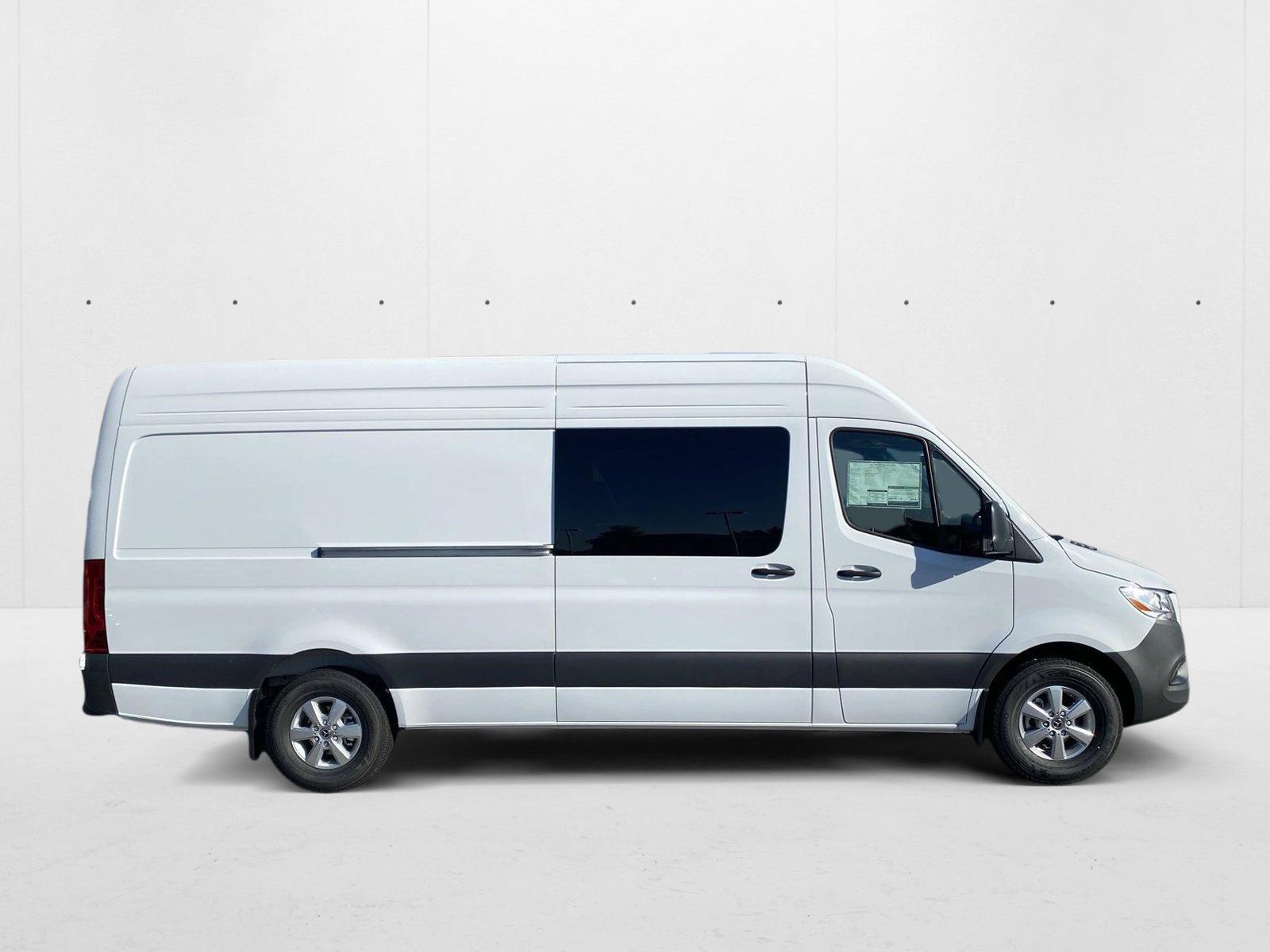 2025 Mercedes-Benz Sprinter Crew Van Base - Photo 8