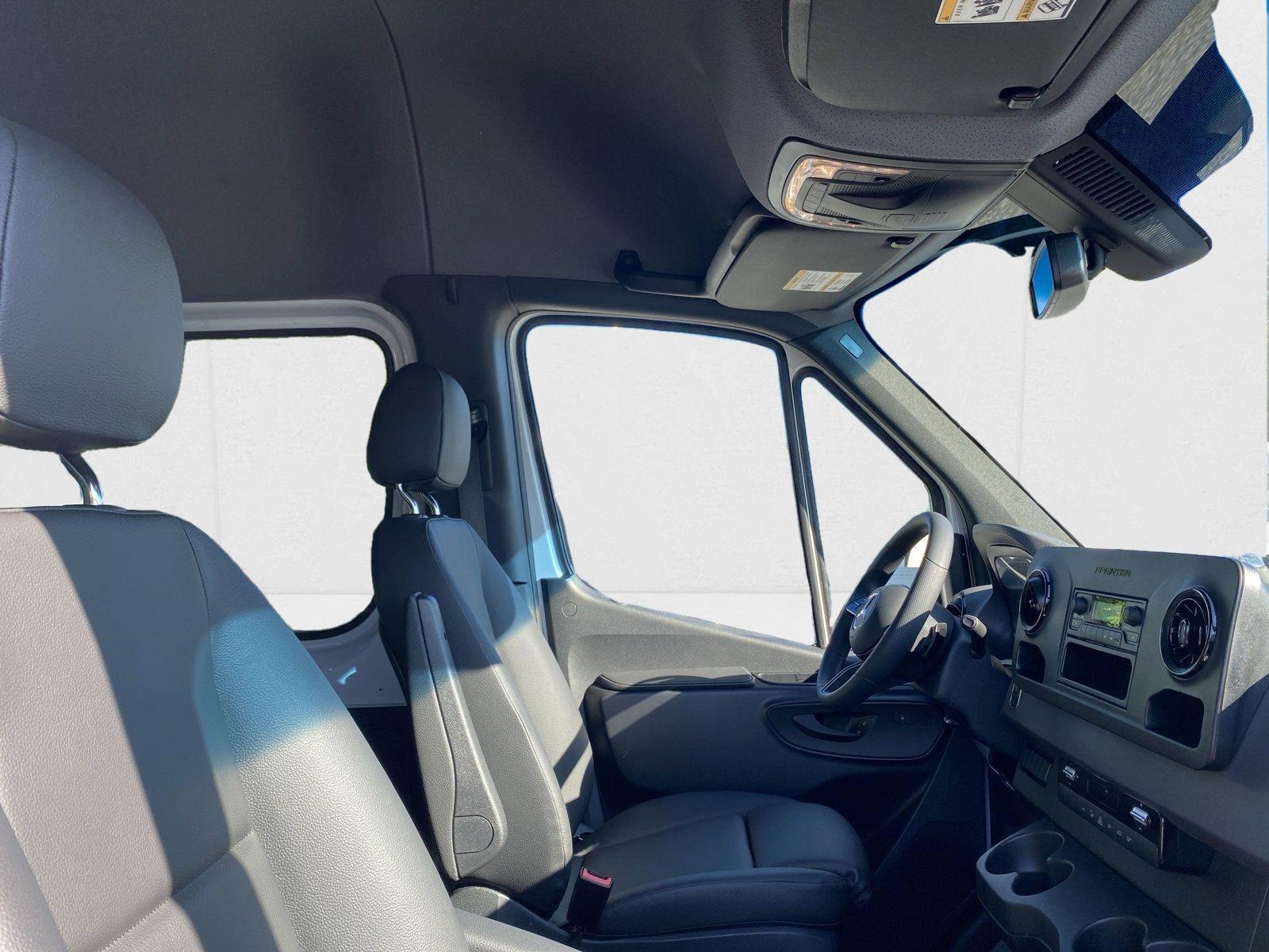 2025 Mercedes-Benz Sprinter Crew Van Base - Photo 24