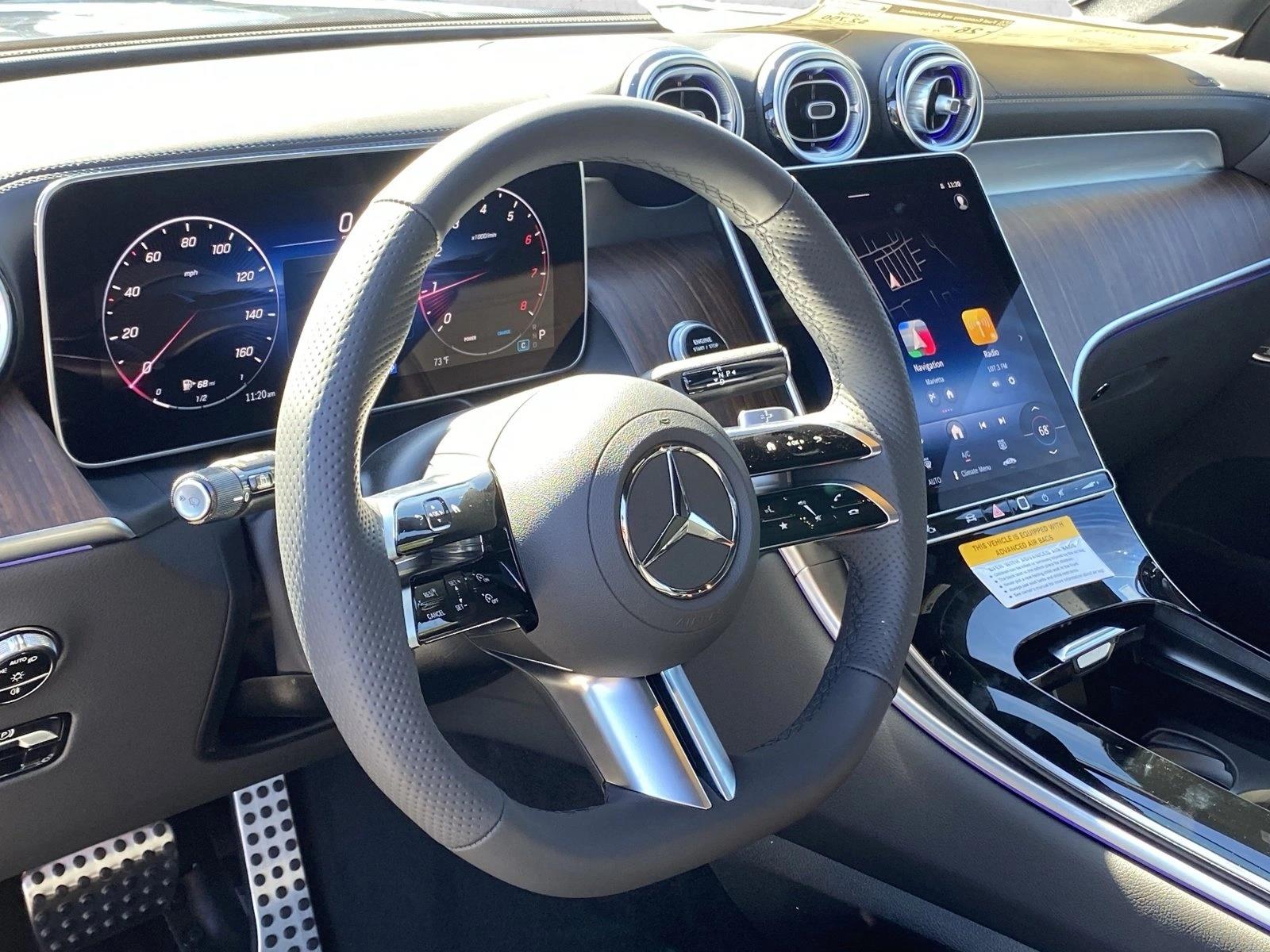 2025 Mercedes Benz GLC 300 4MATIC photo 3