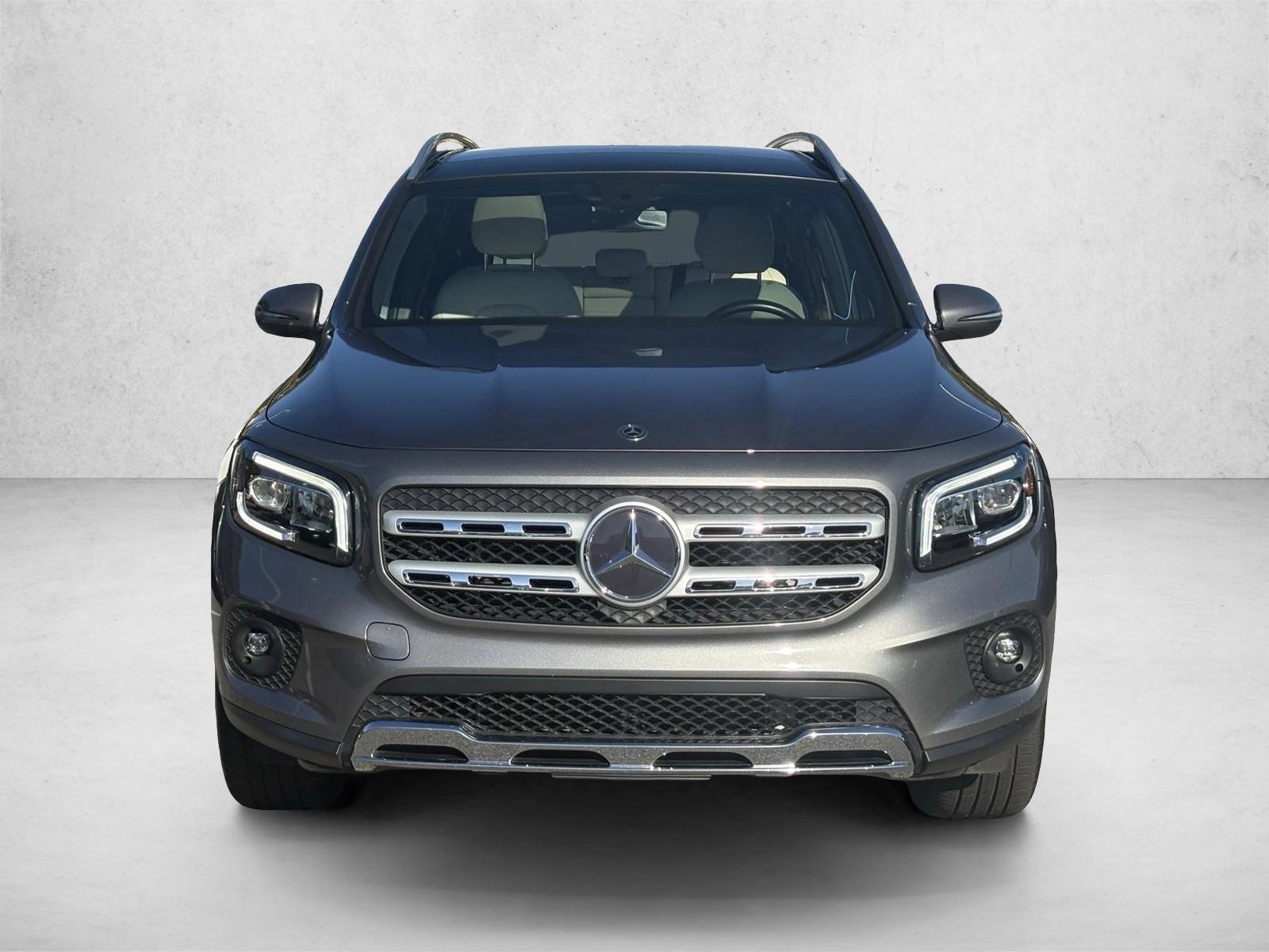 2020 Mercedes Benz GLB 250 photo 2