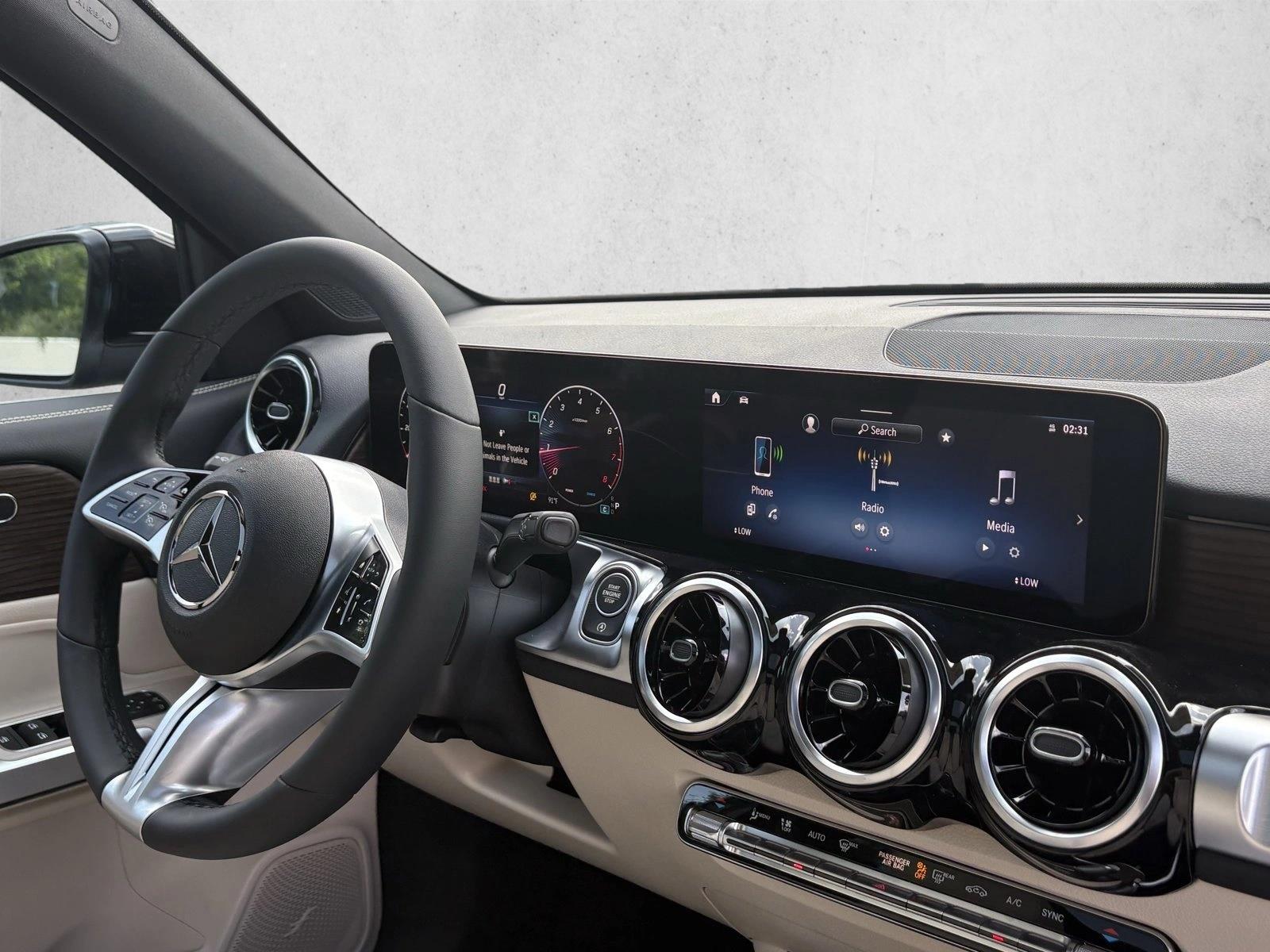 2025 Mercedes-Benz GLB Base - Photo 24