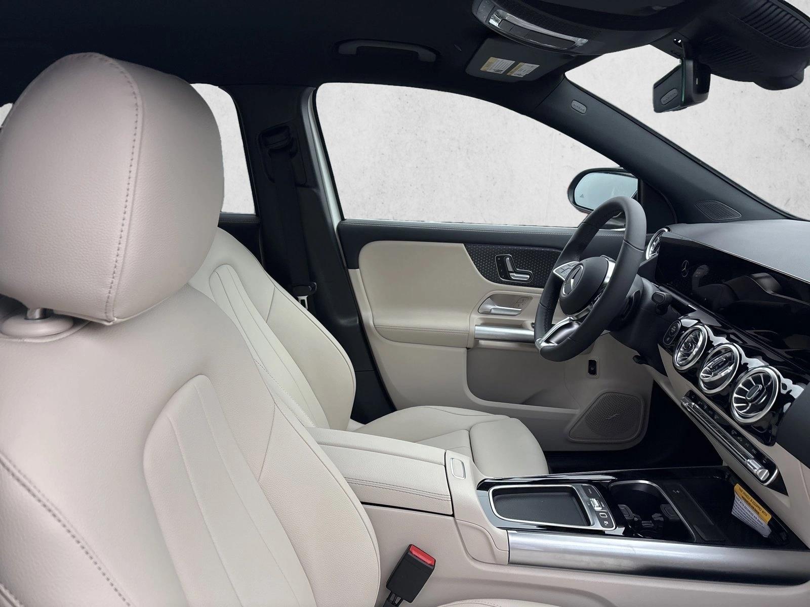 2025 Mercedes-Benz GLA GLA250 - Photo 25