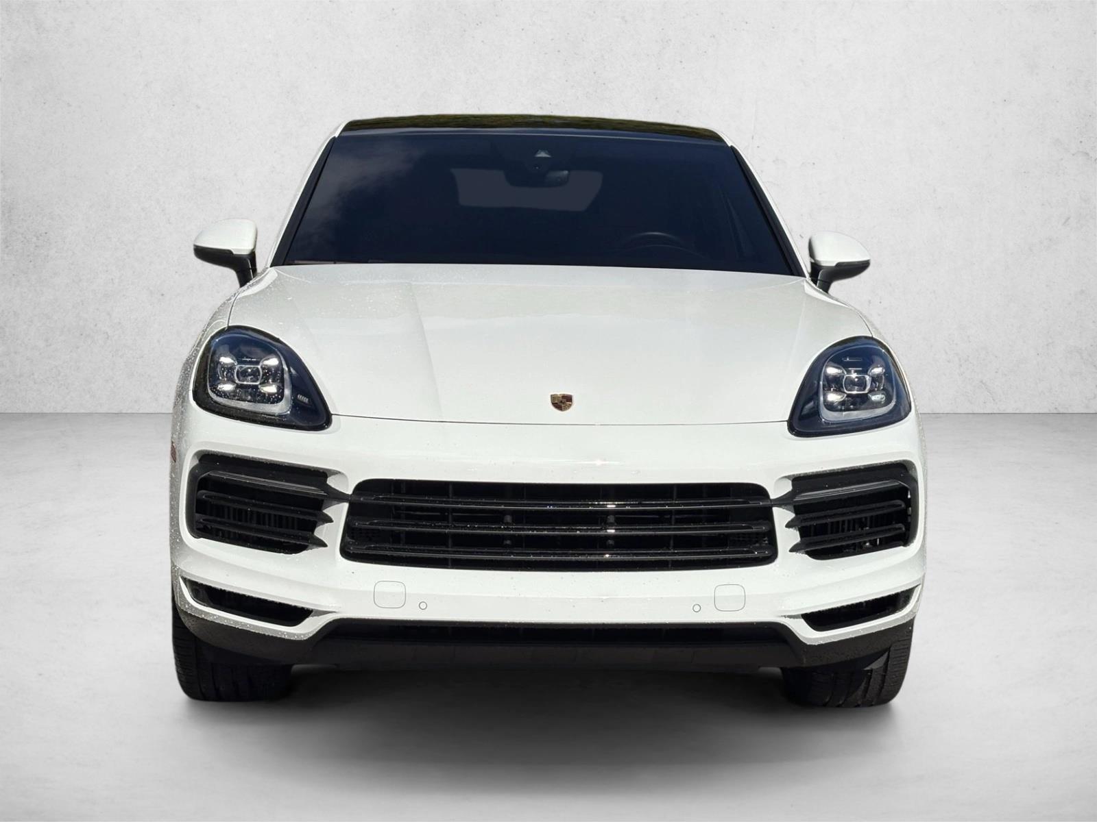 2021 Porsche Cayenne Coupe photo 2