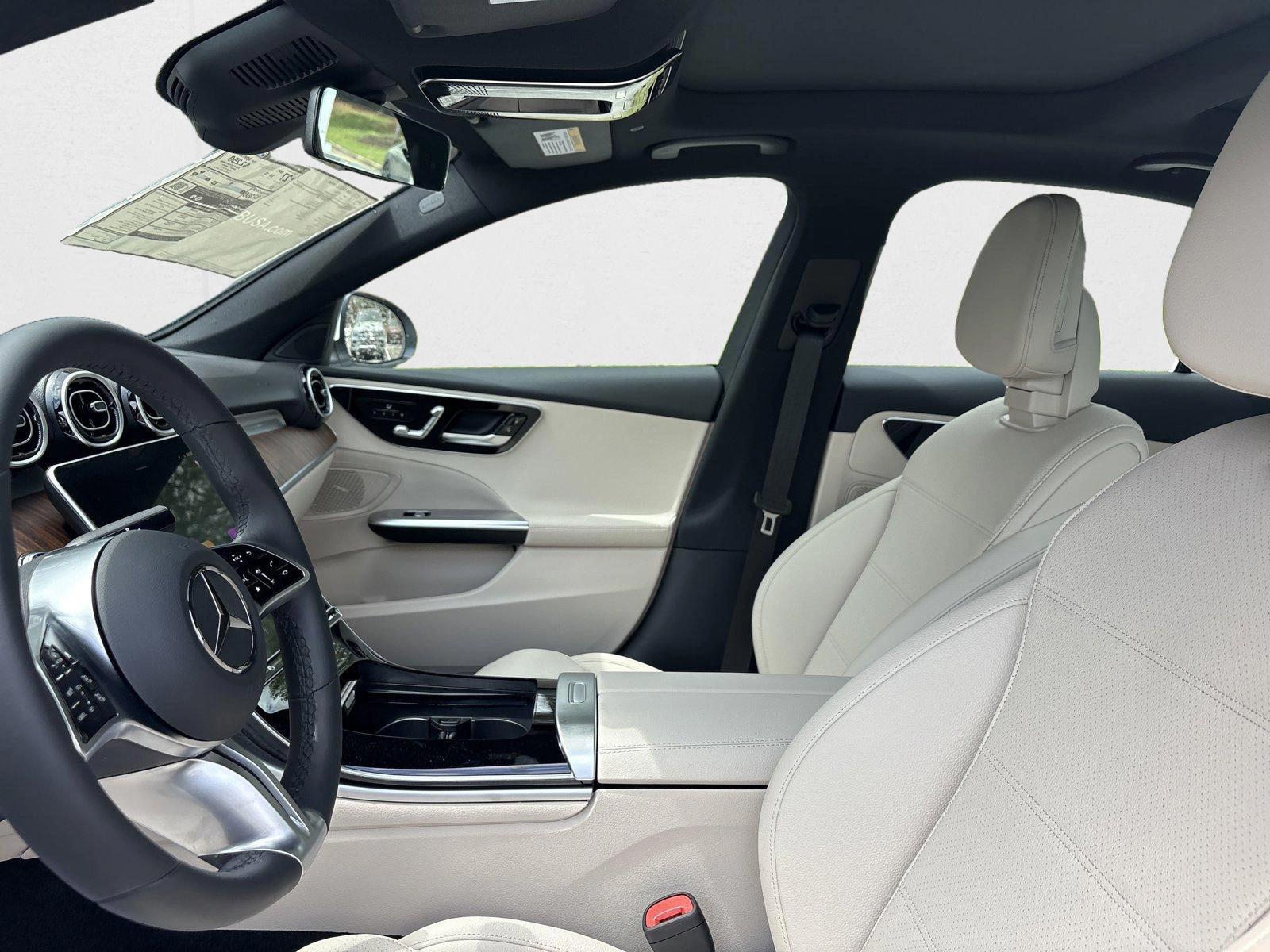2025 Mercedes-Benz C-Class Sedan C 300 - Photo 17