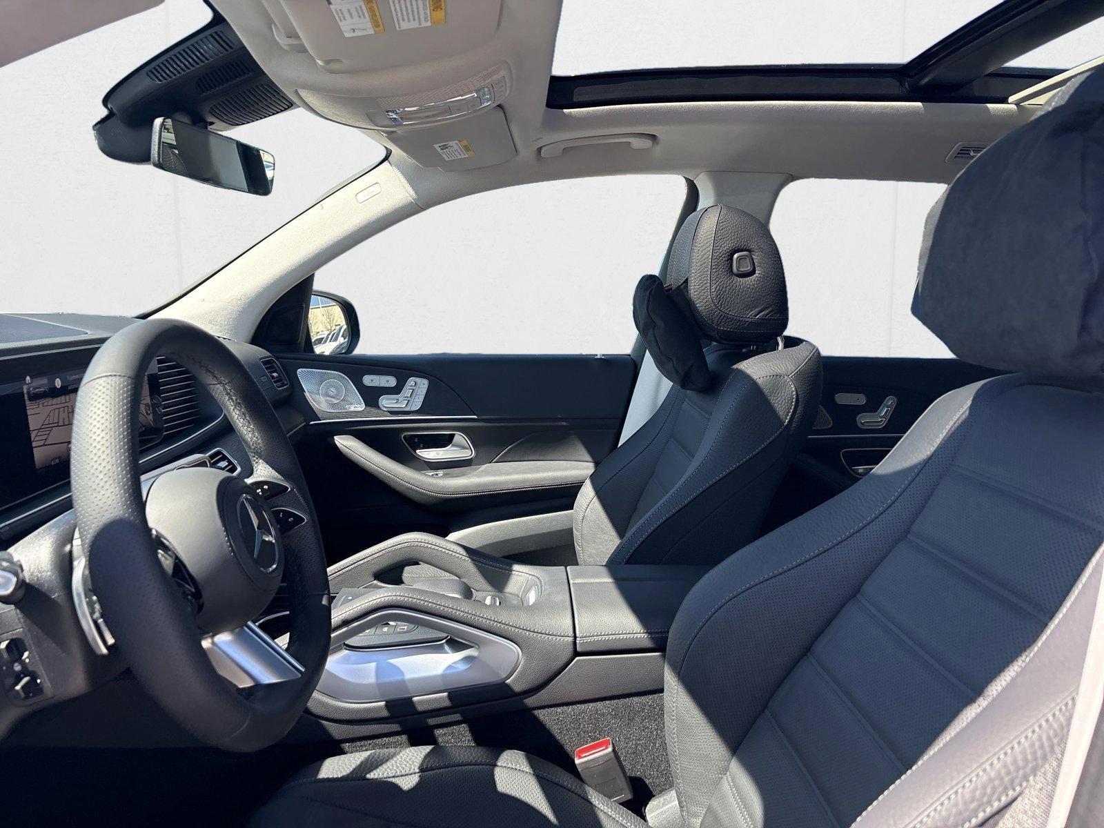 2025 Mercedes-Benz GLS Base - Photo 17