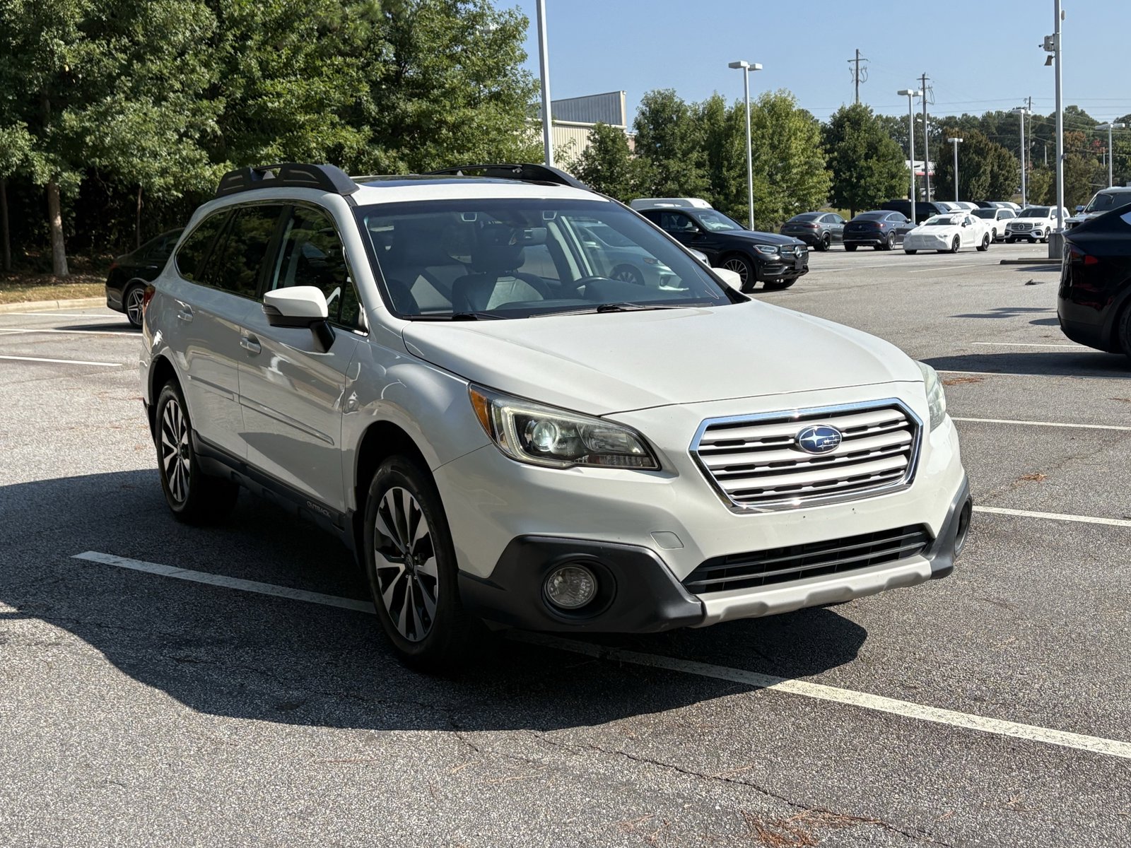 2017 Subaru Outback 2.5i Limited photo 3