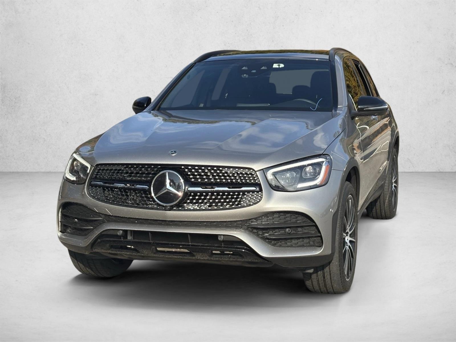 2022 Mercedes Benz GLC 300 photo 3