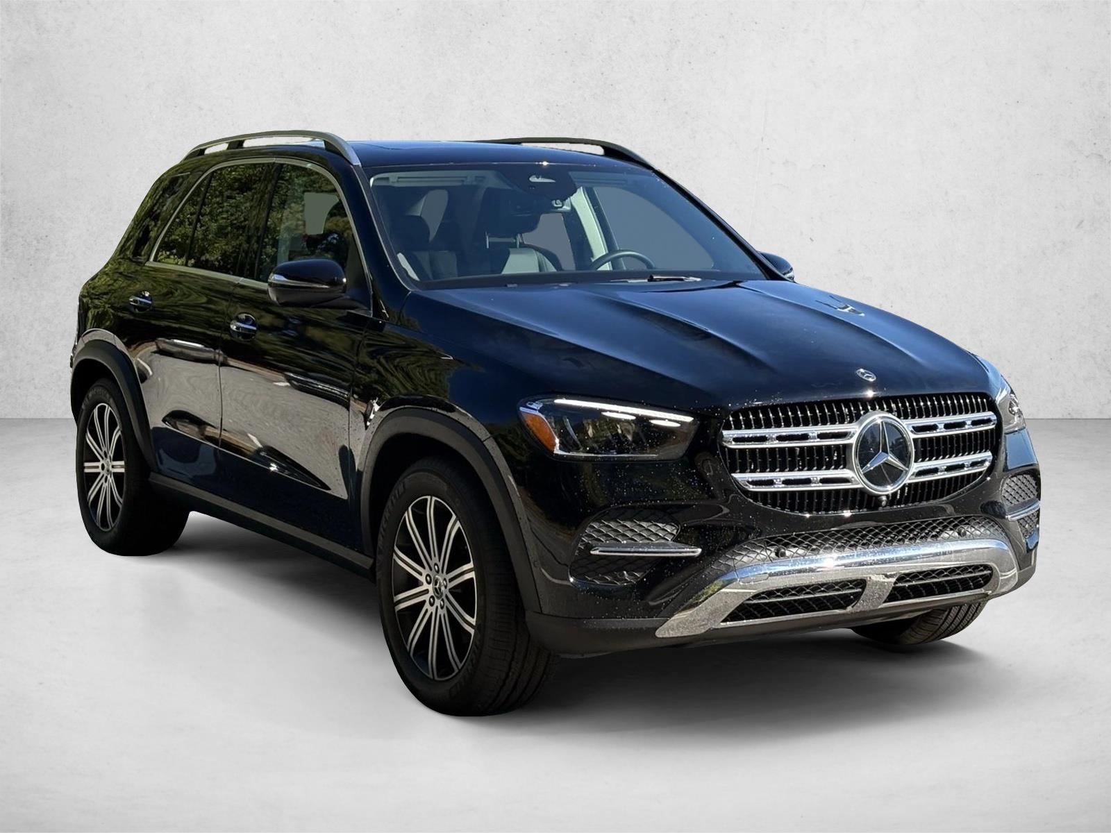 2025 Mercedes Benz GLE 350 4MATIC photo 3