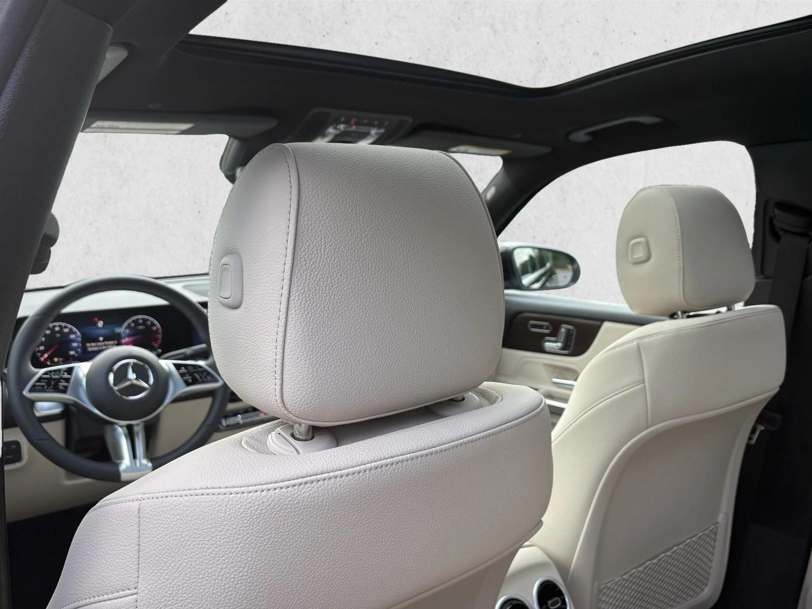 2025 Mercedes-Benz GLB Base - Photo 16