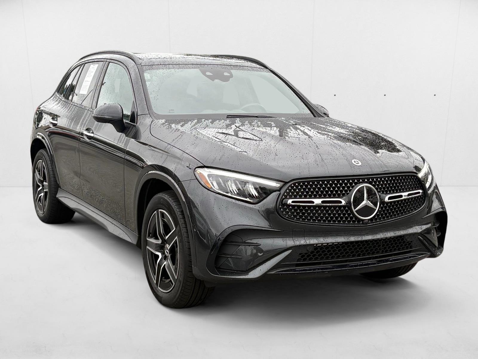 2024 Mercedes Benz GLC 300 photo 4