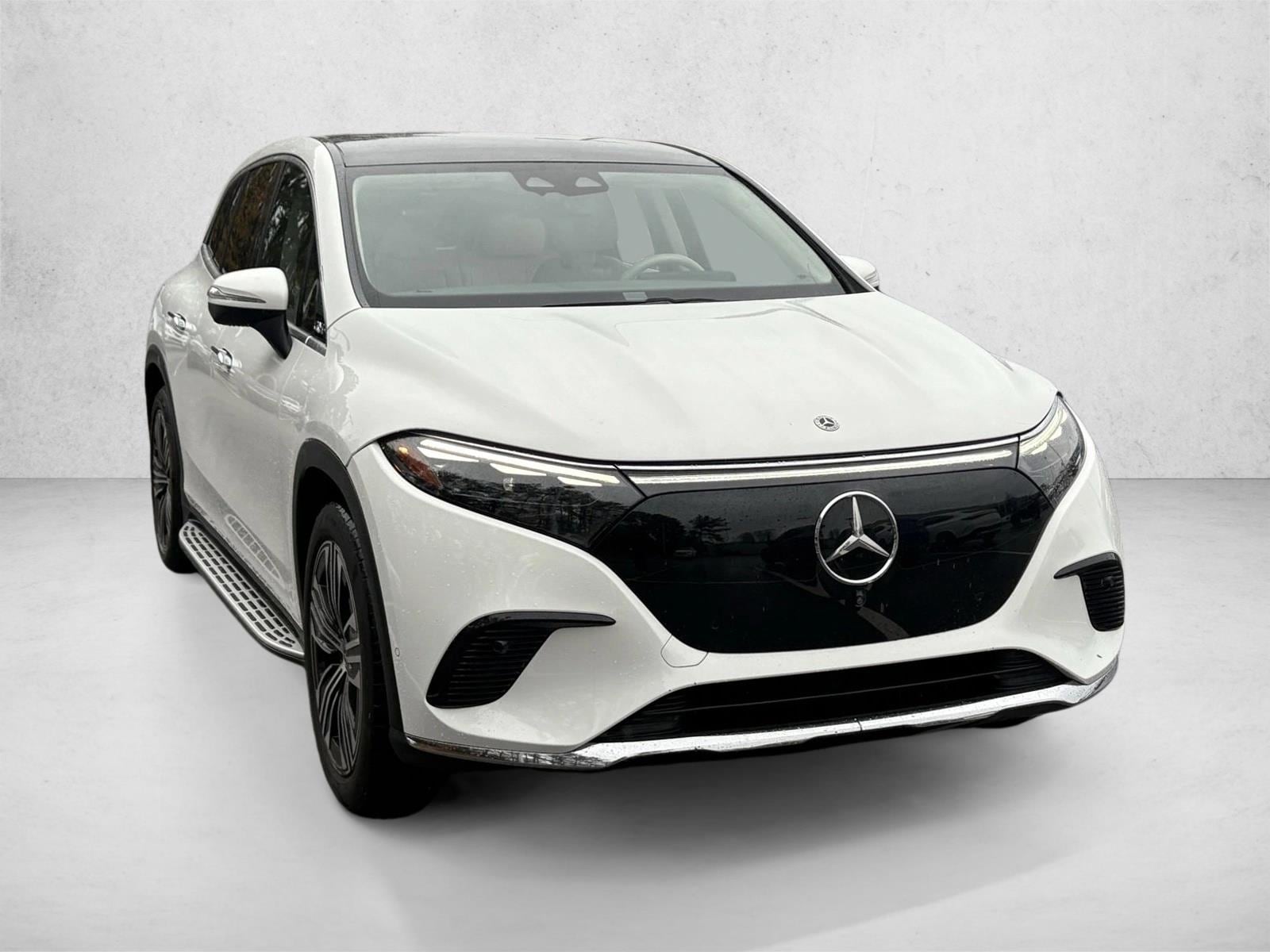 2023 Mercedes Benz EQS SUV 450 photo 3