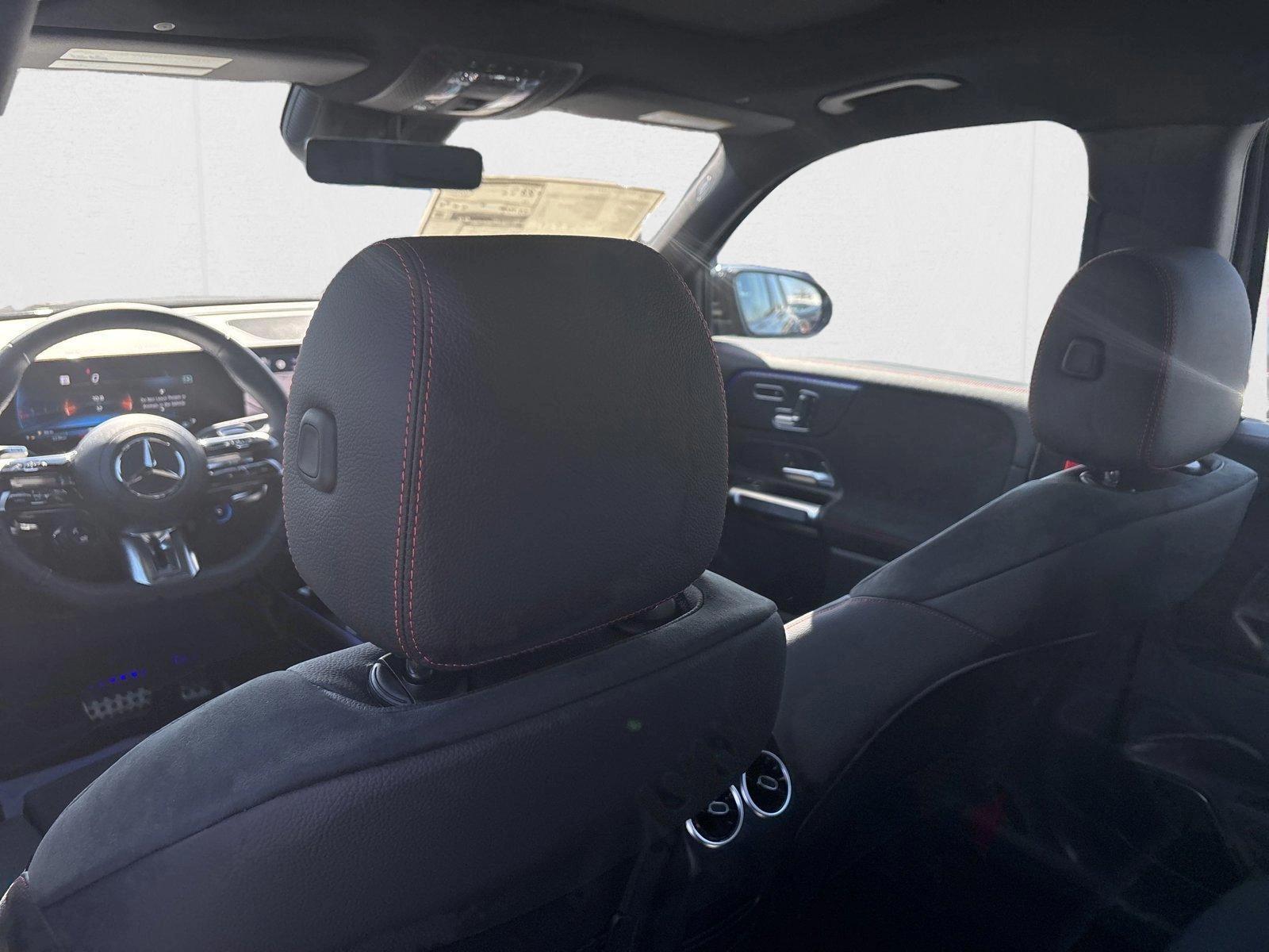 2025 Mercedes-Benz GLB GLB35 AMG - Photo 19