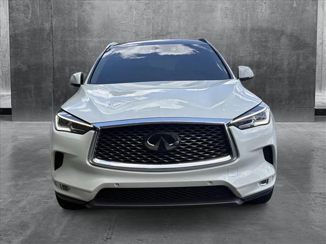 2022 Infiniti QX50 Essential photo 2