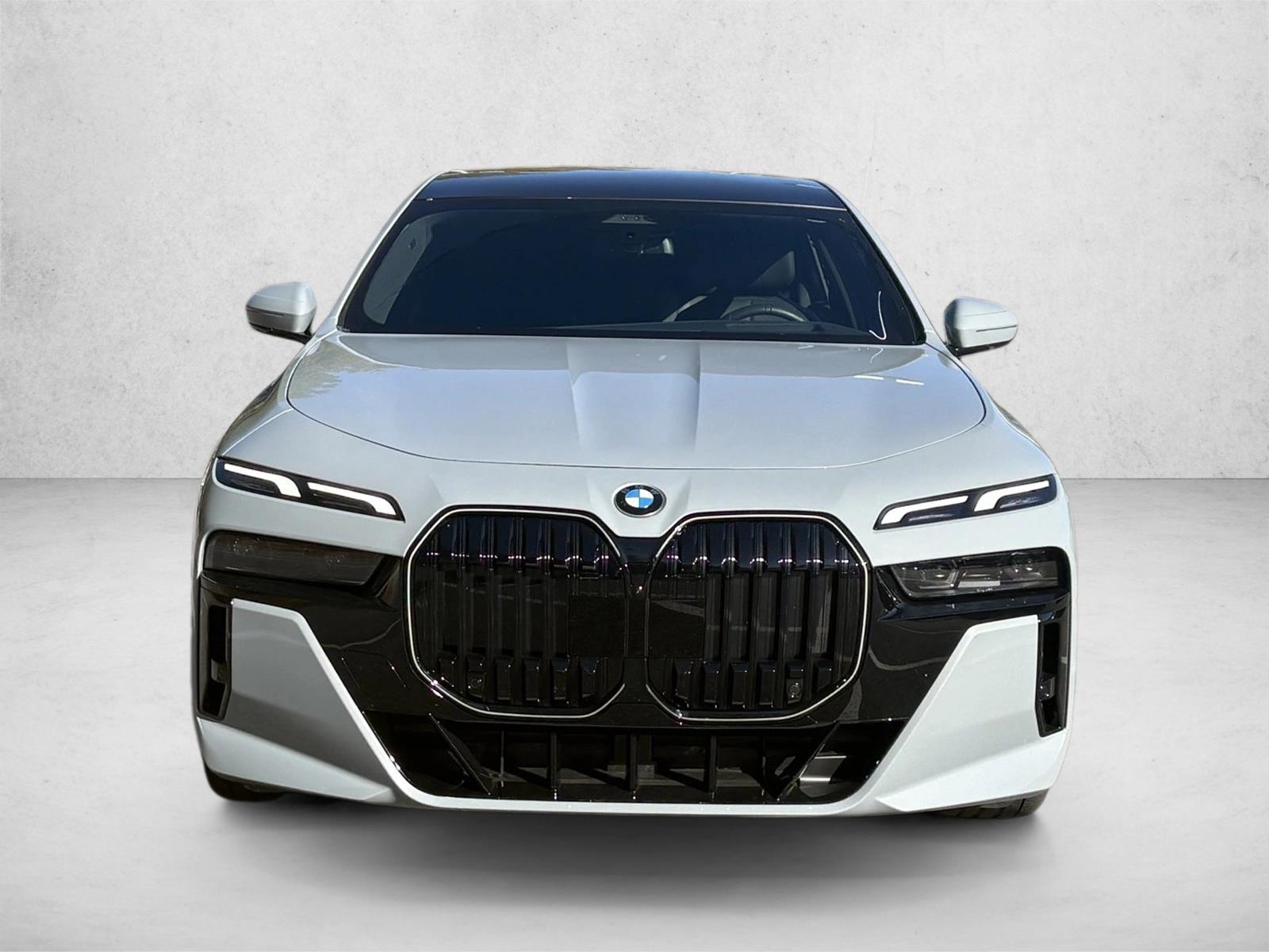 2025 Bmw 740i photo 2