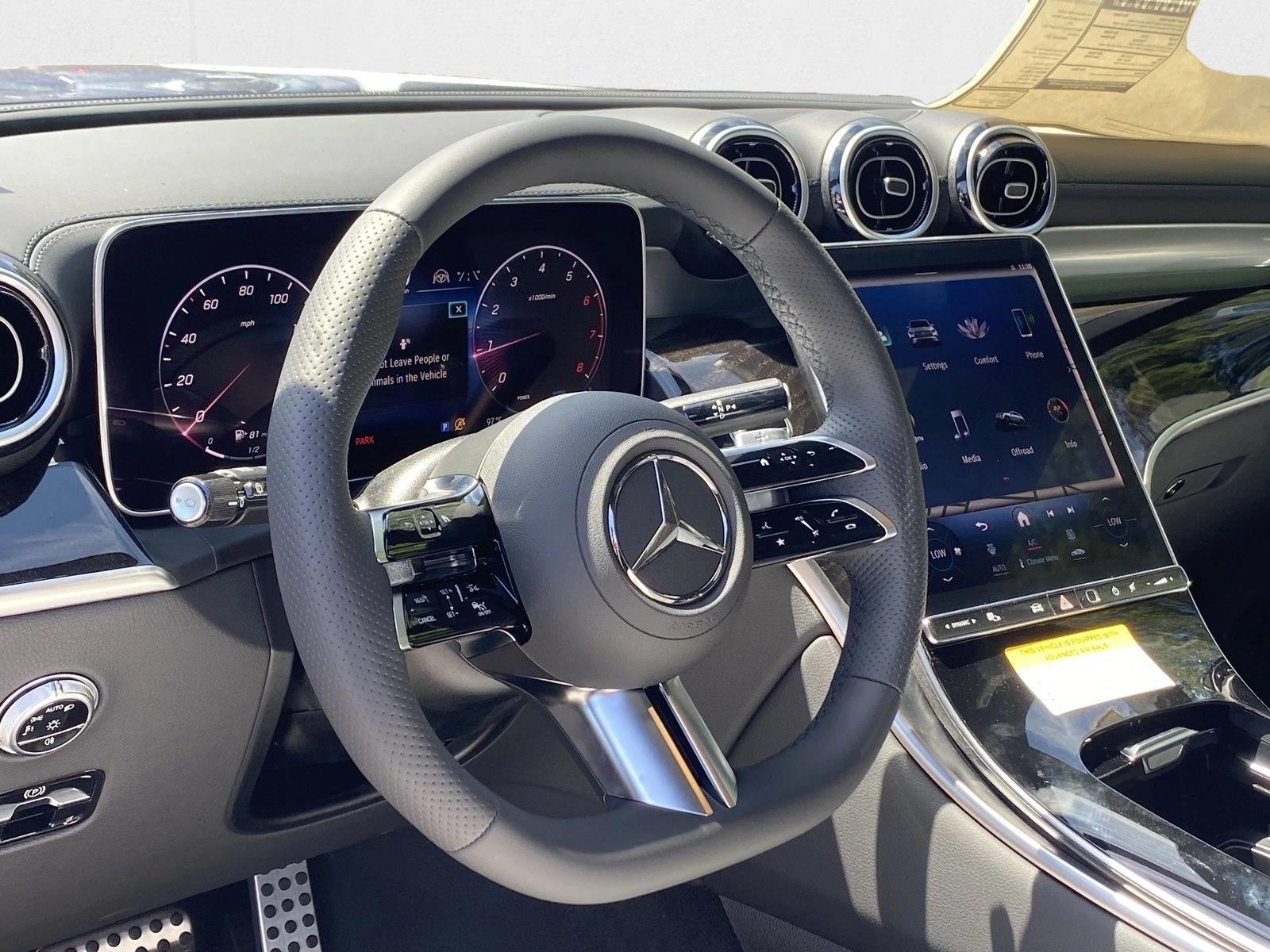 2024 Mercedes Benz GLC 350e 4MATIC photo 3