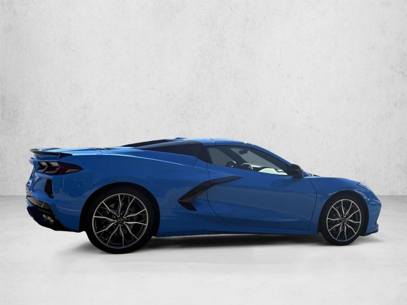 2025 Chevrolet Corvette Stingray 2LT Convertible photo 4