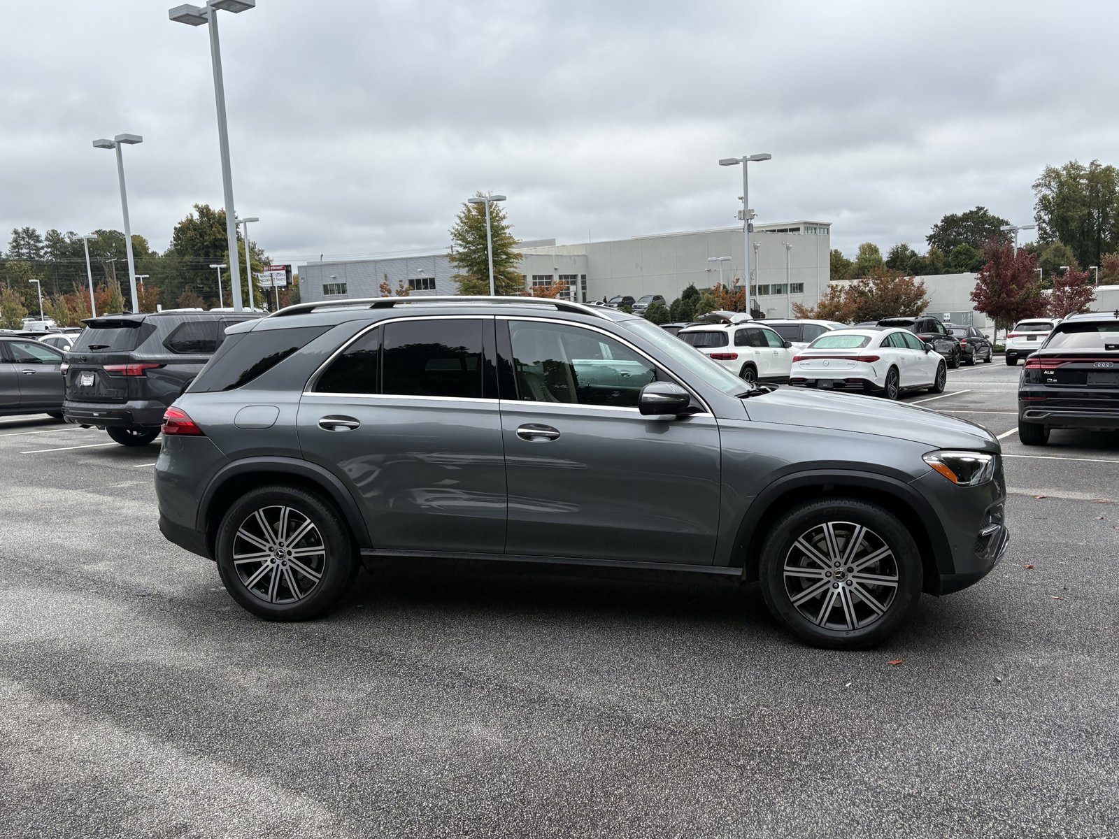 2024 Mercedes Benz GLE 350 4MATIC photo 4