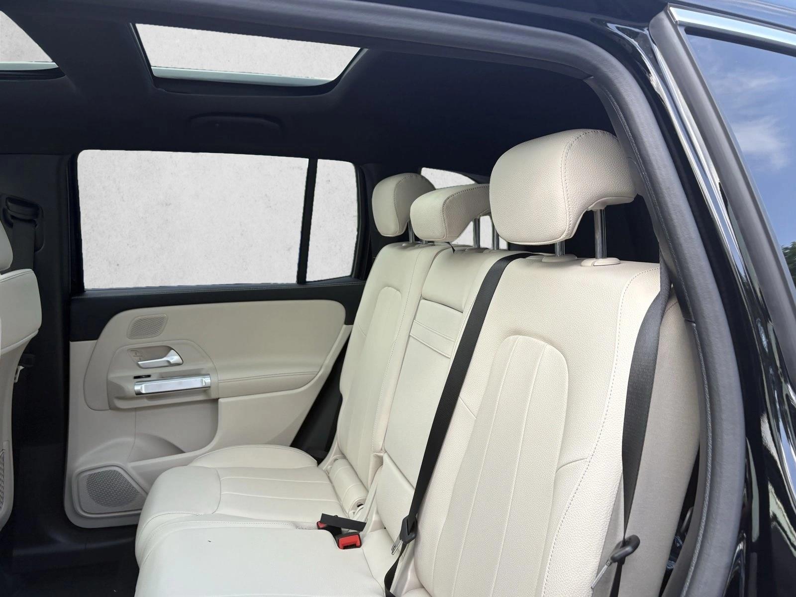2025 Mercedes-Benz GLB Base - Photo 17