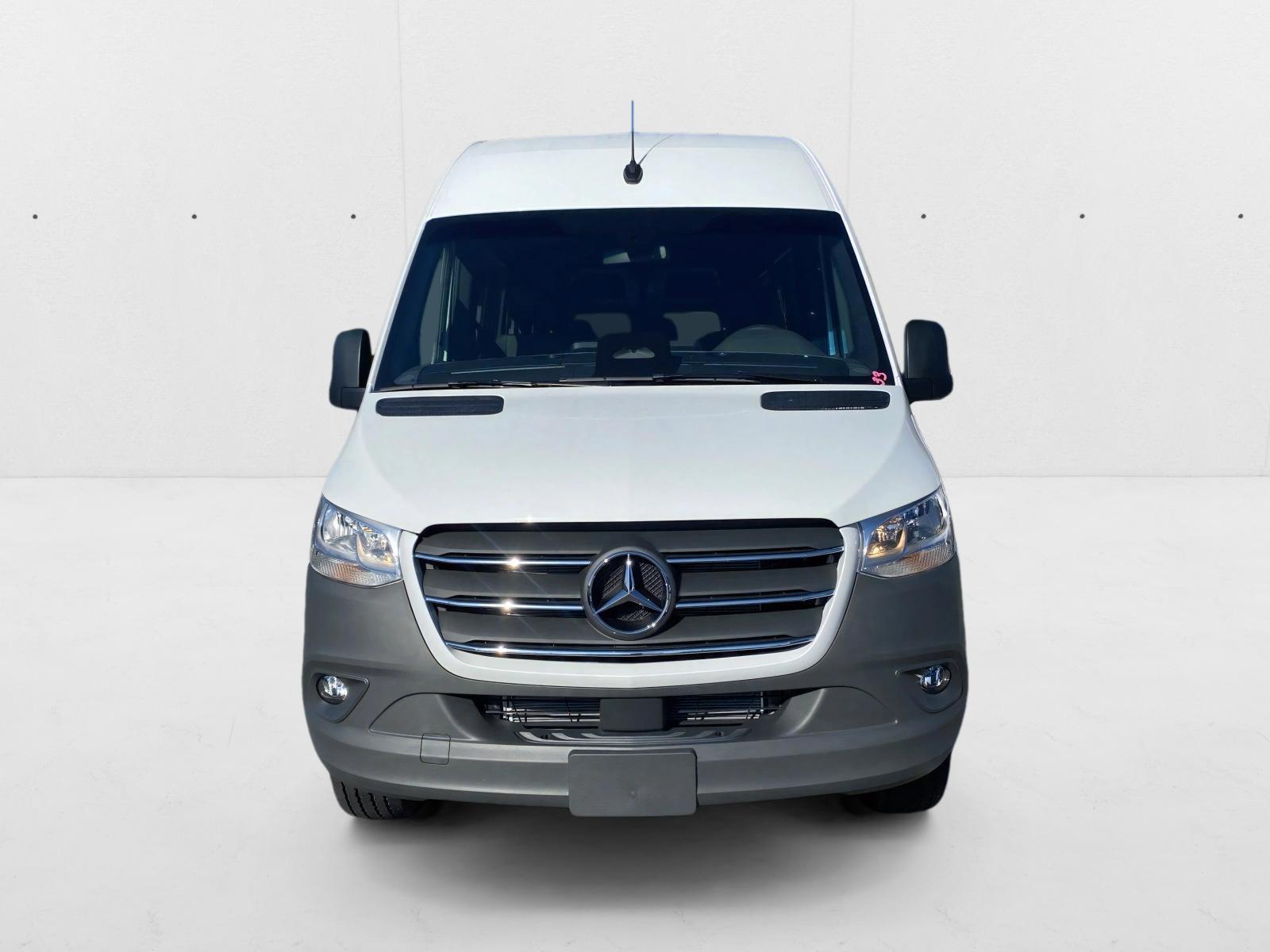 2025 Mercedes-Benz Sprinter Crew Van Base - Photo 6