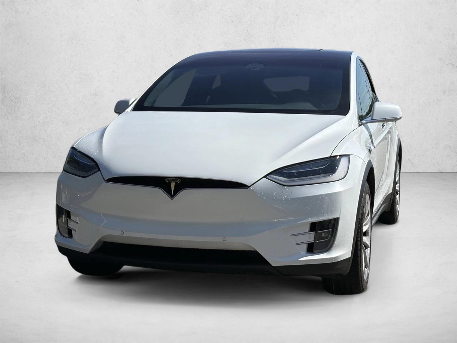 2019 Tesla Model X Long Range's photo