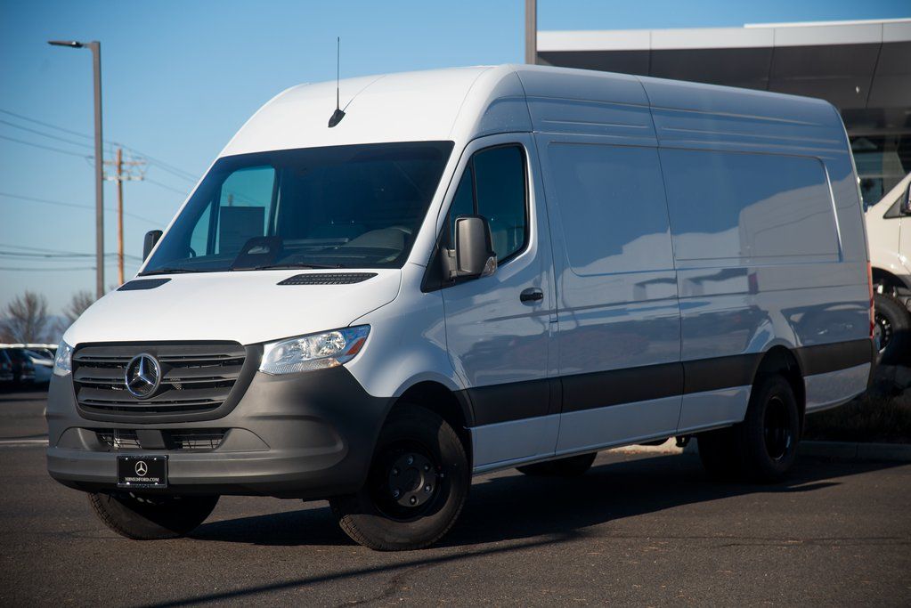 2025 Mercedes-Benz Sprinter Cargo Van Base's photo