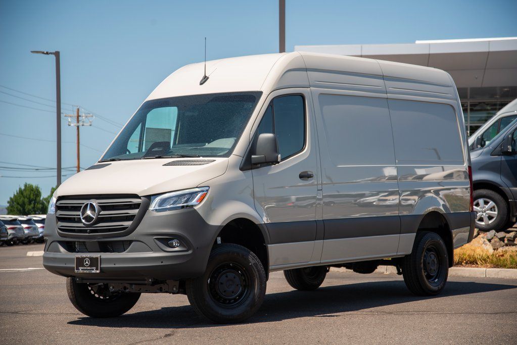 2025 Mercedes-Benz Sprinter Cargo Van Base's photo