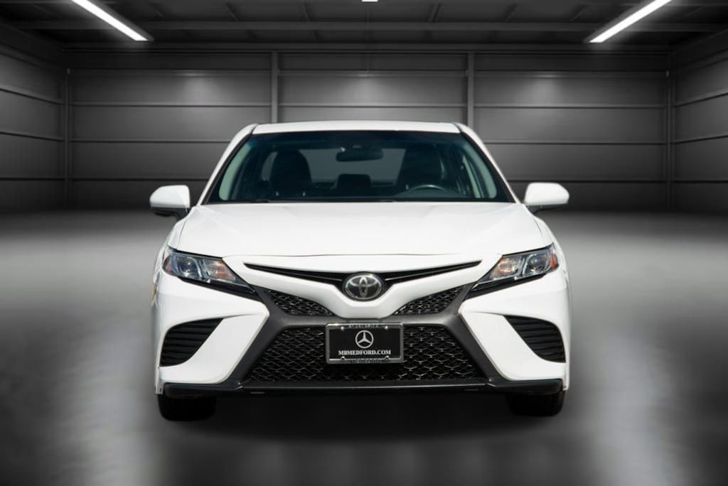 Used 2018 Toyota Camry LE Sedan