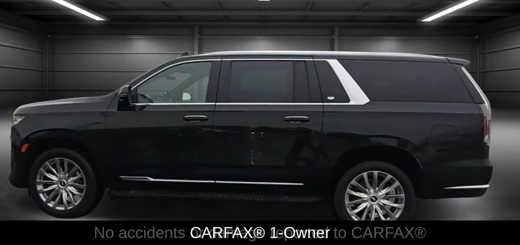 2023 Cadillac Escalade ESV Premium Luxury photo 2