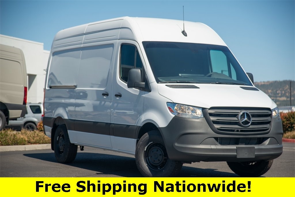 New 2024 Mercedes-Benz Sprinter 2500 Standard Roof 4-Cyl Diesel HO Van