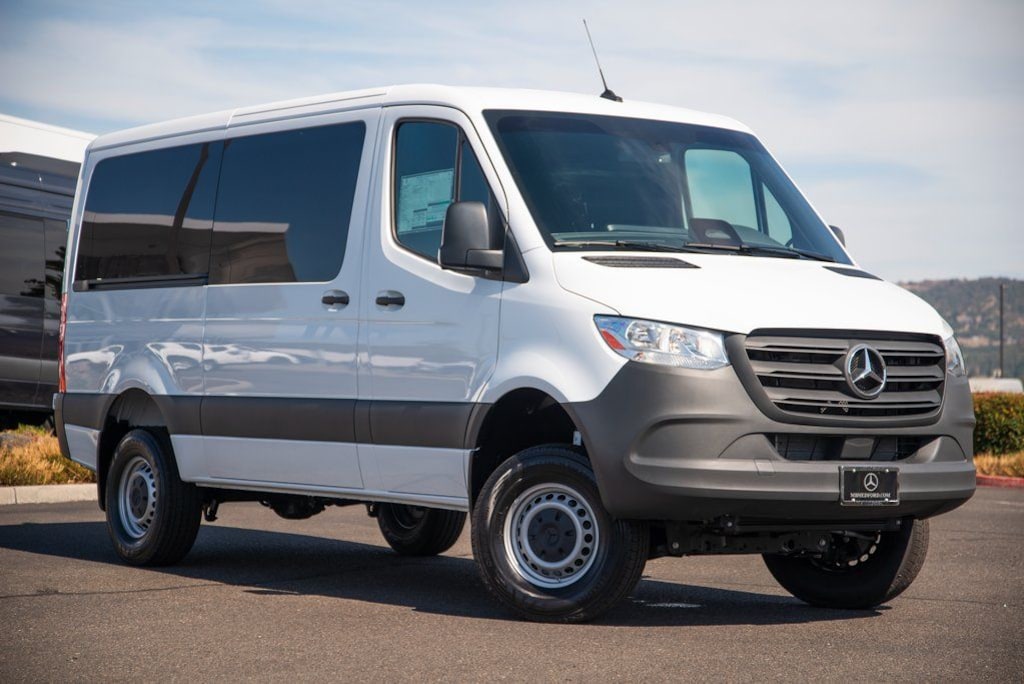 New 2025 Mercedes-Benz Sprinter 2500 Standard Roof 4-Cyl Diesel HO Van Cargo Van