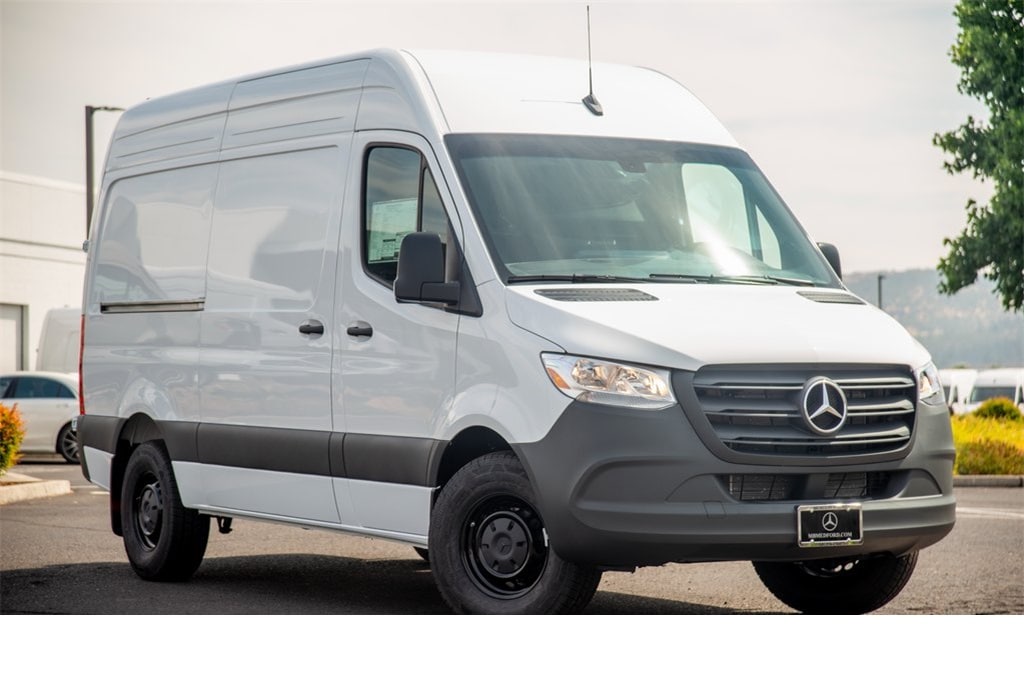 New 2024 Mercedes-Benz Sprinter 2500 Standard Roof 4-Cyl Diesel HO Van