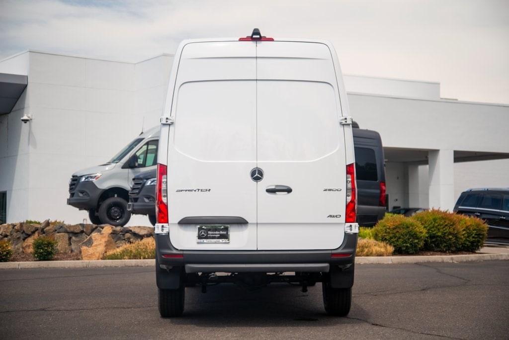 New 2025 Mercedes-Benz Sprinter 2500 Standard Roof 4-Cyl Diesel HO Van Cargo Van