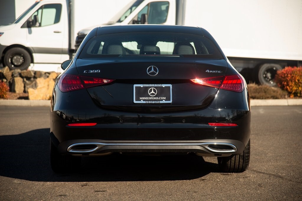 2025 Mercedes Benz C 300 4MATIC photo 3