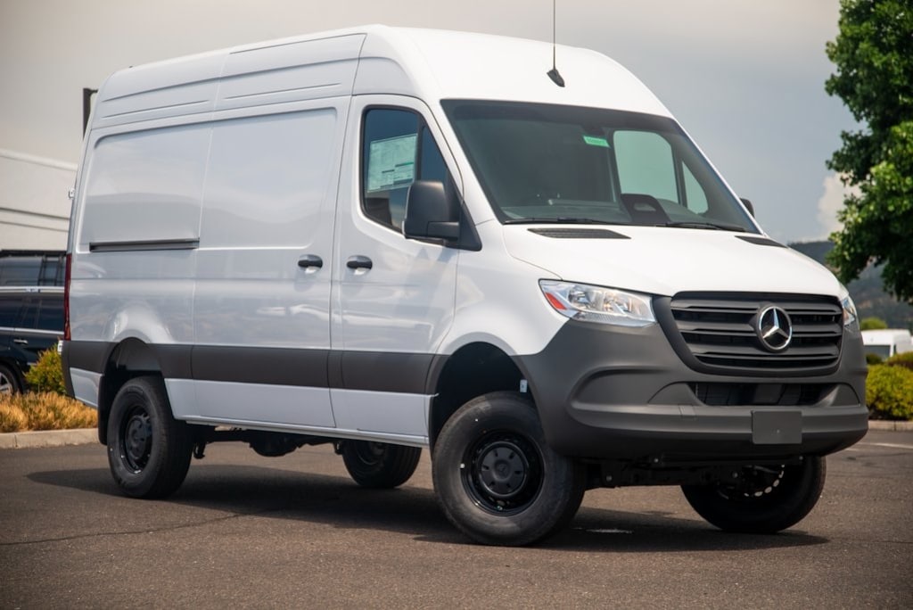 New 2025 Mercedes-Benz Sprinter 2500 Standard Roof 4-Cyl Diesel HO Van Cargo Van
