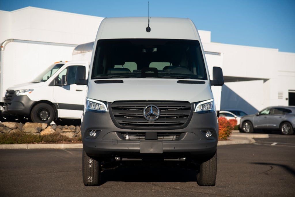 New 2025 Mercedes-Benz Sprinter 2500 Standard Roof 4-Cyl Diesel HO Van Cargo Van
