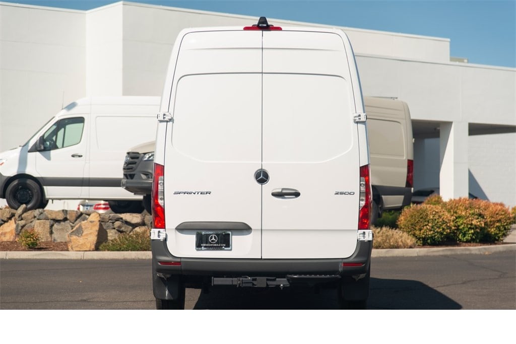 New 2024 Mercedes-Benz Sprinter 2500 Standard Roof 4-Cyl Diesel HO Van