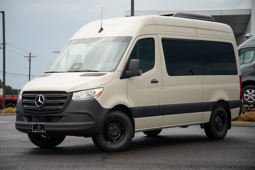 2025 Mercedes-Benz Sprinter 2500 Standard Roof 4-Cyl Diesel