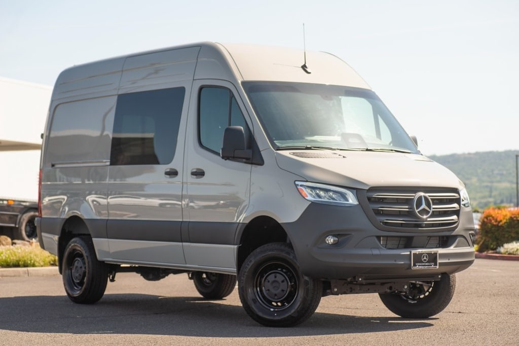 New 2025 Mercedes-Benz Sprinter 2500 Standard Roof 4-Cyl Diesel HO Van Cargo Van