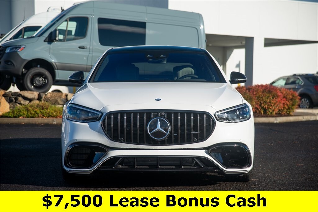 2025 Mercedes Benz S 63 e AMG 4MATIC photo 2